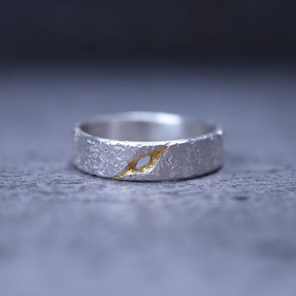 Silent Gaze Ring — Seen Deeply