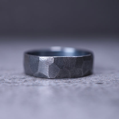 Karesansui Ring — Quiet balance