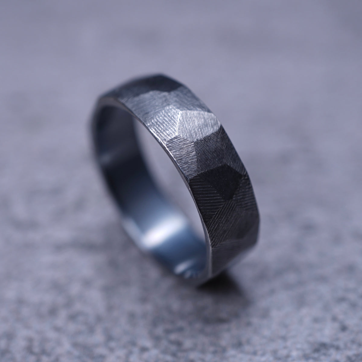 Karesansui Ring — Quiet balance