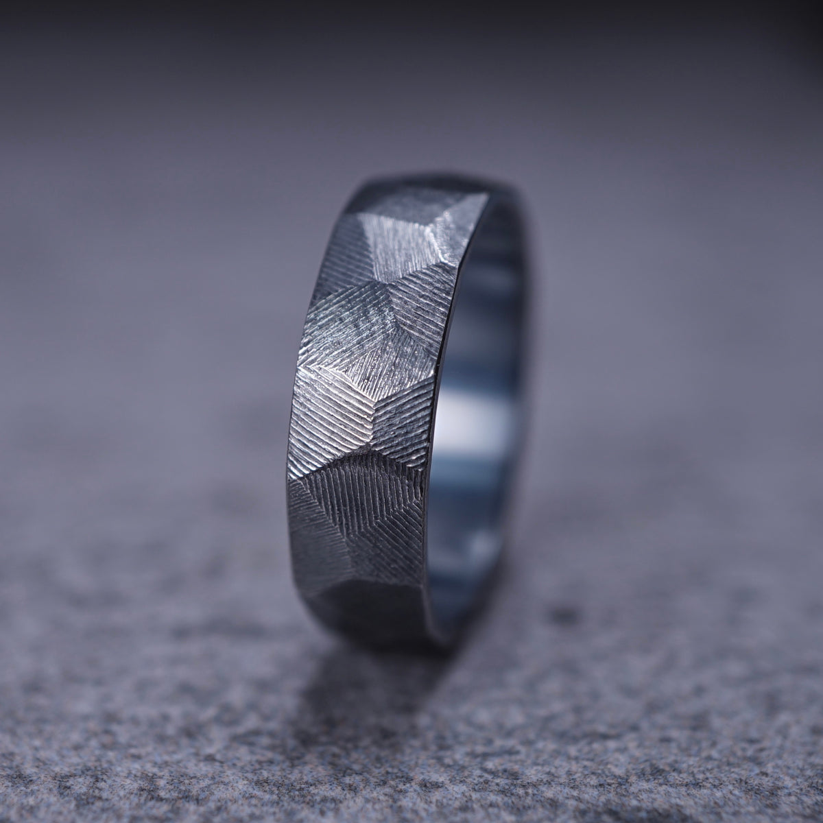 Karesansui Ring — Quiet balance