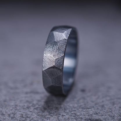 Karesansui Ring — Quiet balance