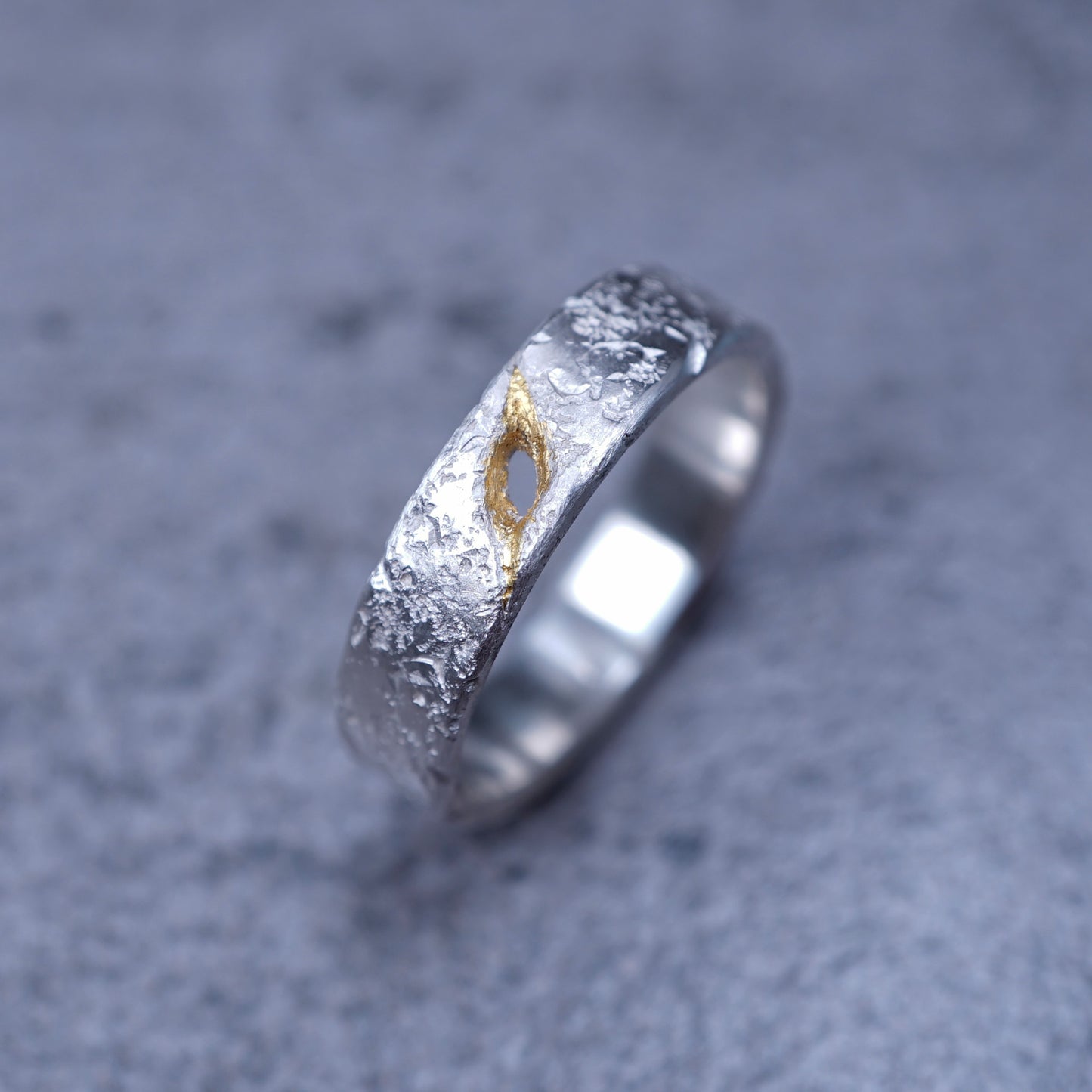 Silent Gaze Ring — Seen Deeply