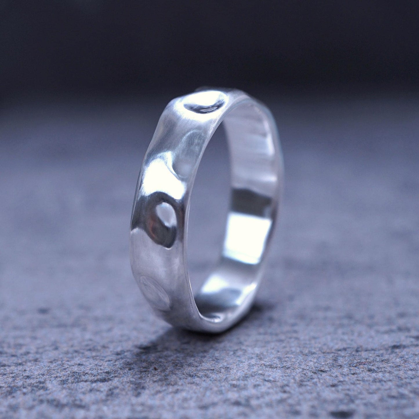 Soft Silence Ring — Quiet calm